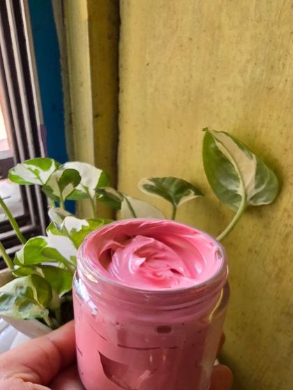 This ready to use face pack has skin lightening properties and helps prevent and treat acne.