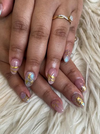 Another view of the delicate gold foil and glitter design, showing its sparkle from a different angle.