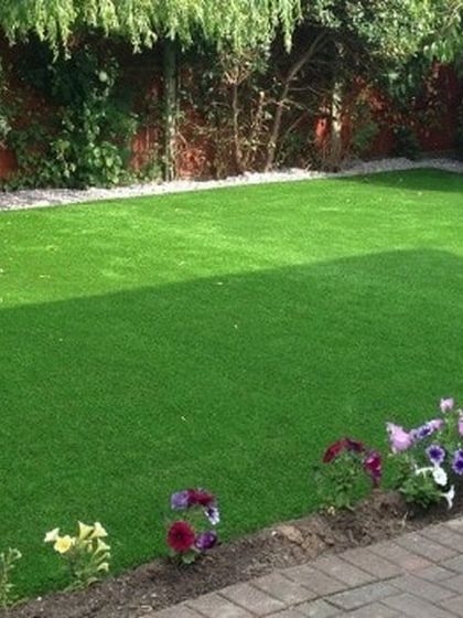 Wall Mind - Artificial Green Grass Lush Garden & Patio Lawns photo 5
