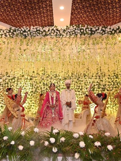 Spectacular Varmala Ceremonies photo 6