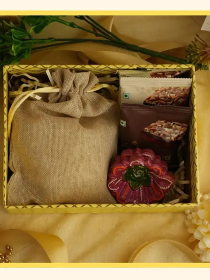Kick off the festive season with the vibrant joy of yellow. These cheerful hampers are packed with happiness and tradition.
