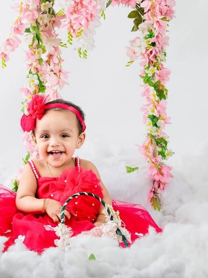 First Birthday & Cake Smash photo 14