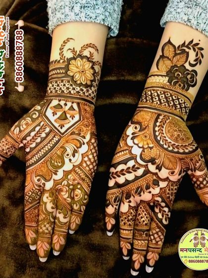 A stunning Indo-Arabic design that combines the boldness of Arabic patterns with the intricate details of Indian mehndi. The floral work is the highlight of this piece.
