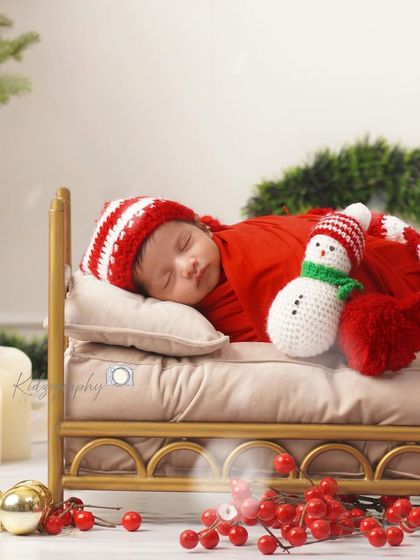 Newborn Sessions: The First Few Days photo 13