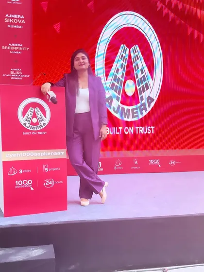 Celebrating a milestone with Ajmera Realty as they handed over 1000 properties in 24 hours. I enjoy hosting success celebrations for real estate leaders.
