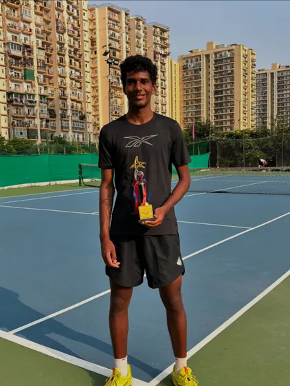 Celebrating another huge win for the SlamQuest family. This is Vaibhav Charotia after winning the AITA Championship Series Under-18 event. This is his first U-18 title, and it’s a testament to his incredible fighting spirit.