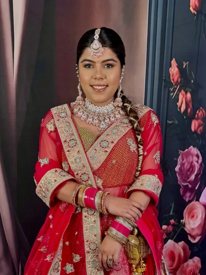 So much grace and beauty in one picture. Loved doing her mehandi.
