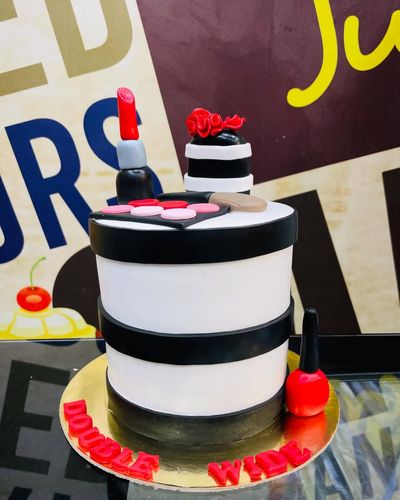 Theme Cakes