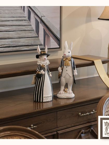 Country Villa Decor - Vintage & Classic Furniture Sculptures & Figurines photo 9