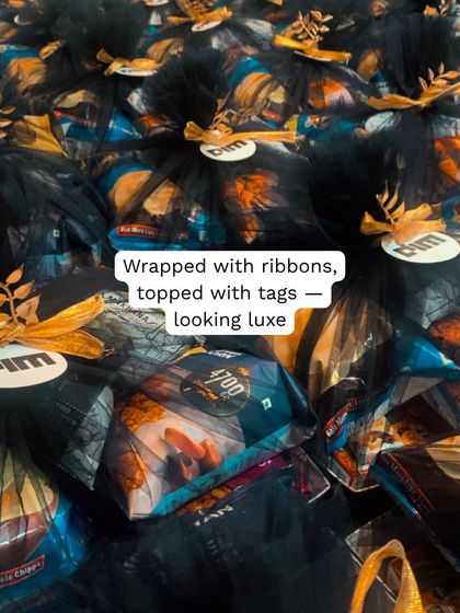 Wrapped with ribbons and topped with tags. The final presentation of the Goa snack hampers, looking luxe and ready to impress.