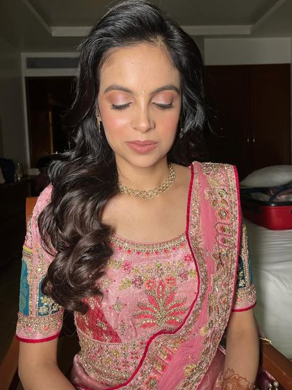 Soft & Radiant Glam photo 13