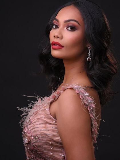 Editorial & High-Fashion Artistry photo 54