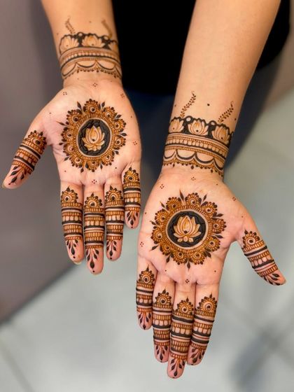 Mitali - Mehendi for Special Occasions Stylish & Minimalist Henna photo 14