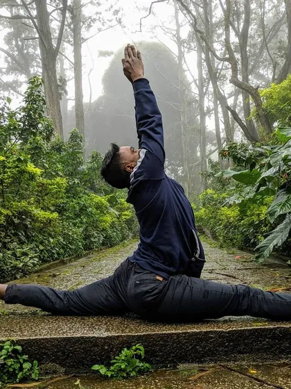 Finding stillness and expansion amidst the morning mist at Nandi Hills. This is Hanumanasana (Monkey Pose), a deep split that feels like a conversation between effort and surrender, especially when surrounded by nature.
