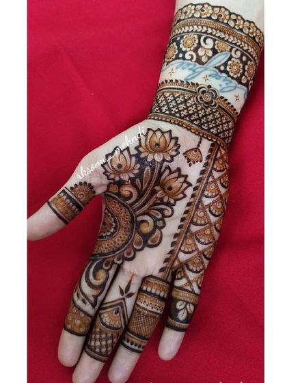 Sonu - Special Occasion Mehndi Traditional & Festive Designs photo 62