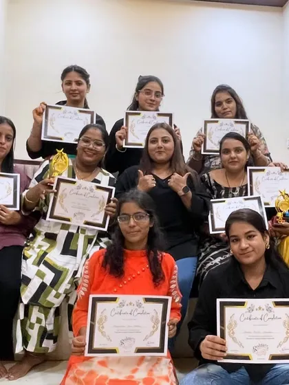 Our final batch of the year, all successfully certified! Some students even received special awards for their outstanding progress and dedication during the course.