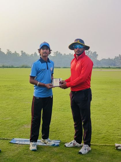 Dev Parasar being recognized for his great knock alongside Karan's Man of the Match performance.
