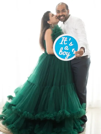 Lens And Stories - Maternity Photography Fun Announcements & Cherished Props photo 11