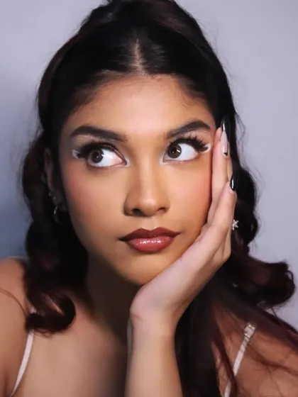 A playful angle of the modern graphic liner look.
