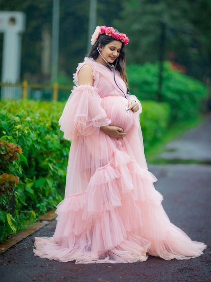 Solo Maternity Portraits photo 17