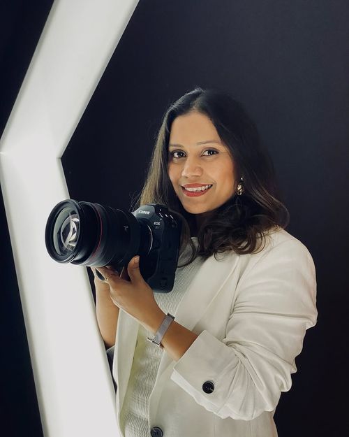 media-item