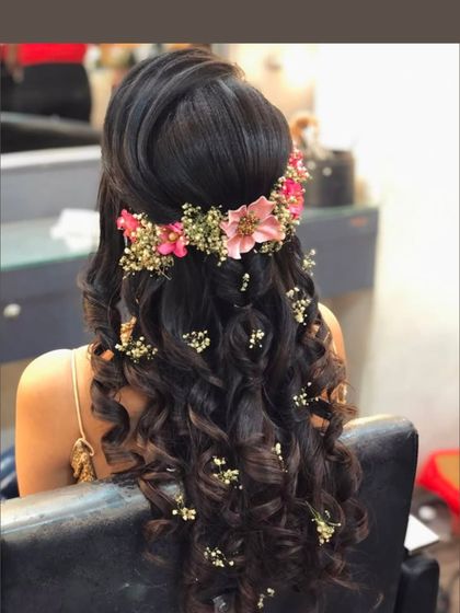 Professional Hairstyling Techniques photo 5