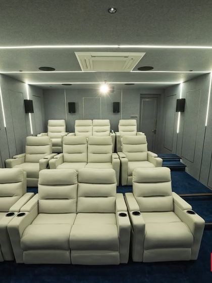 3i Smart Home - Custom Home Theater Design & Installation Modern & Sleek Theaters photo 3