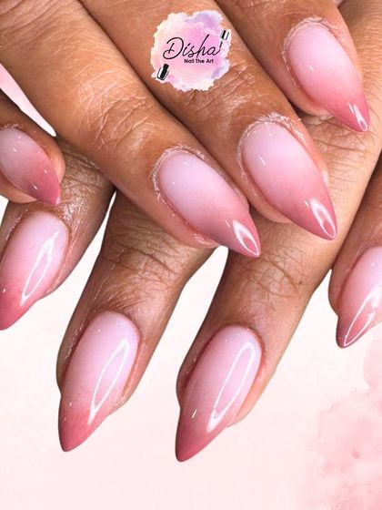 Your nails deserve that soft glam vibe. This beautiful set features a sharp, stiletto shape with a soft pink ombre effect.