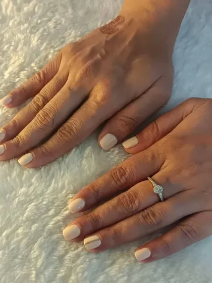 You can never go wrong with classic nude nails. I added a thin line of glitter for just the right amount of glam.