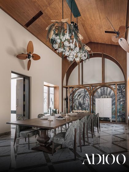 In the Spotlight: Awards & Features photo 11