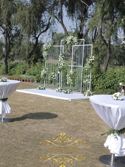 The cocktail table area, with the modern stage backdrop visible in the background.