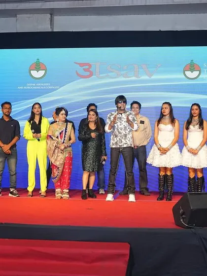 The full team on stage for a final briefing. This is the complete lineup, including singers, dancers, and even a stand-up comedian.