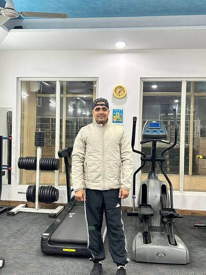 Dressed for a cold morning workout.