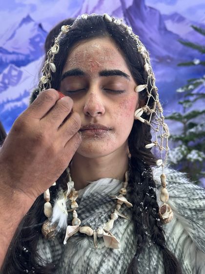 On Set: A Look Behind the Scenes photo 10