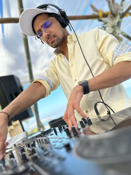 A close-up shot while mixing at a beachside event. It's all about the details and finding the right perspective.