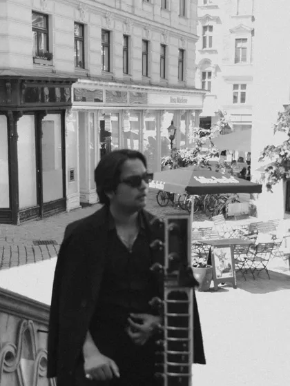 A black and white moment from the streets of Vienna. Taking my music to new cities and cultures is a huge part of my artistic journey.