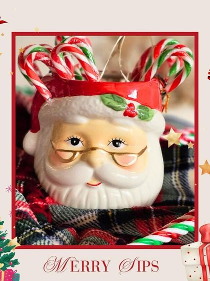 This charming Santa mug captures the cheerful spirit of Christmas at my café. It’s all about the merry sips and festive atmosphere during the holiday season.