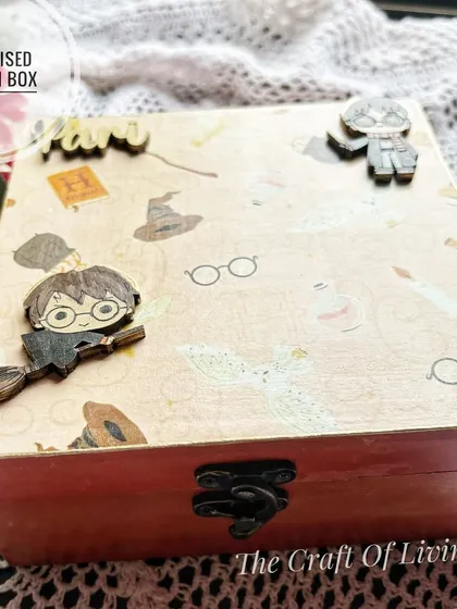 Another magical Harry Potter-themed wooden box, this one personalized for "Pari" and decorated with various symbols from the wizarding world.