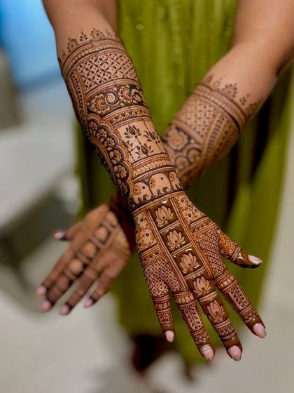 Mitali - Mehendi for Special Occasions Exquisite Bridal Mehendi photo 73
