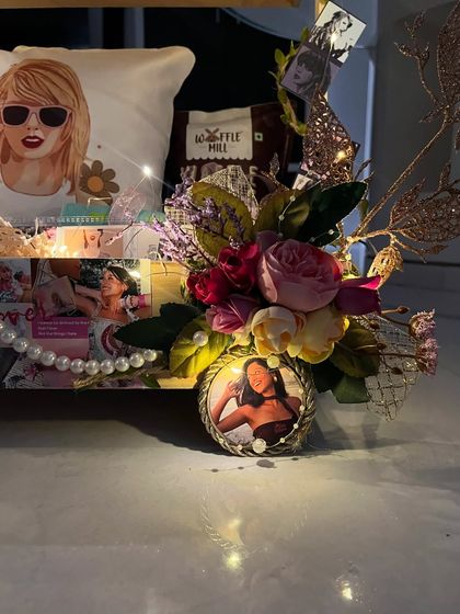 A close up of the Taylor Swift cart wheel, which is also a custom photo frame. I love adding these unique, multi purpose details.