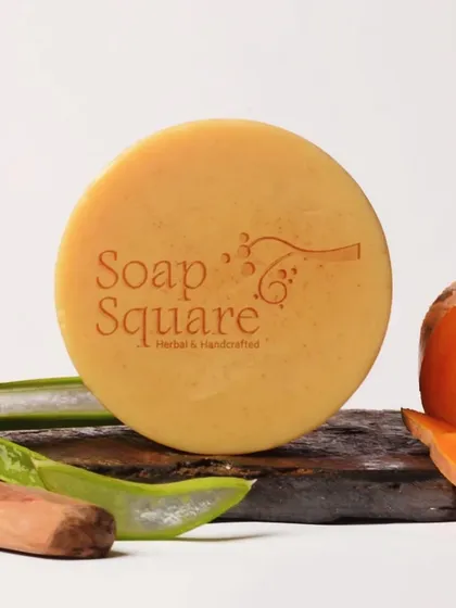 This is our Sandalwood and Turmeric soap, a traditional recipe for skin brightening. It’s made with kokum butter to help even out skin tone and reduce tanning, giving you a natural glow.