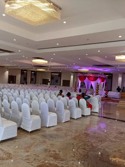 A full view of the Balaji banquet hall in Panvel, ready for a large event. This venue has two banquet halls and also provides rooms for guests to stay in, making it a complete wedding solution.