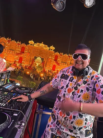 Epic vibes and unforgettable moments from a fantastic wedding in Surat. From the first track to the last dance, it was pure magic on the dance floor.