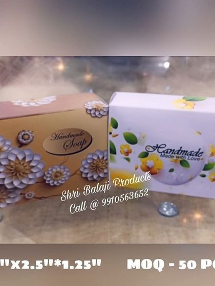 Two beautiful designs for rectangular soap boxes. They are sized to fit a standard 100g soap bar perfectly.