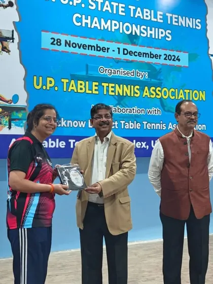 Mradula Pastor being felicitated for her Silver Medal win in the 39+ Women category at the 71st UP State Championship.