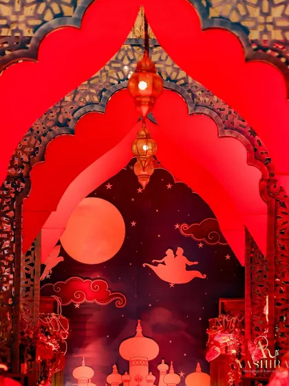 A key feature of the entrance was this magical backdrop depicting Aladdin and Jasmine on a magic carpet ride against a starry night sky.