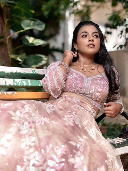 Glamorous Reception & Engagement Styles photo 34