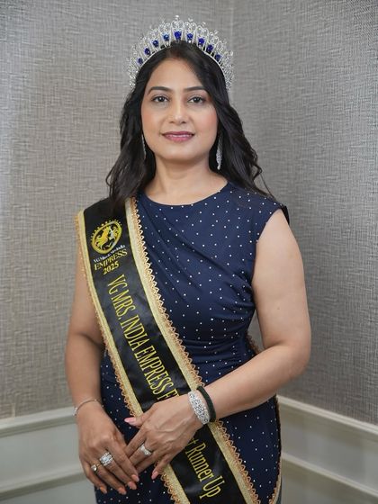 A full-length photo of Bindu, showcasing her complete look. Her poise and elegance are an inspiration, and I am proud to be her trusted makeup artist.