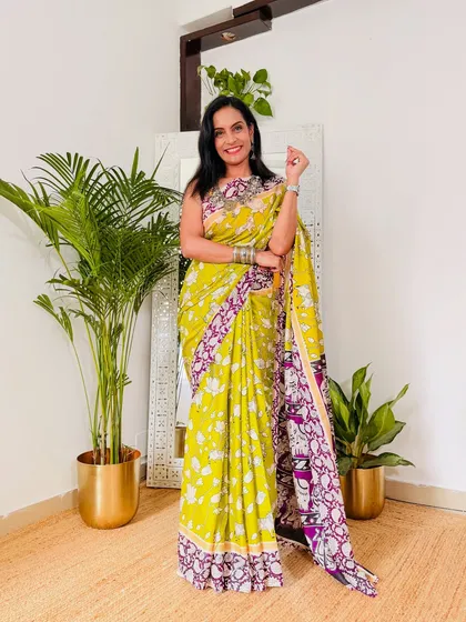 This lime green Kalamkari saree is so fresh and vibrant. The cotton Mulmul fabric is perfect for summer, and the print is just beautiful.