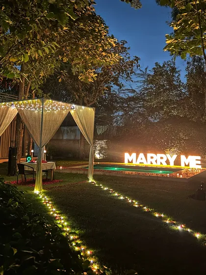 We host more than just corporate events. This special moment captures a proposal on our party lawn, showcasing how we can create a magical, customized setting for any private celebration you can imagine.